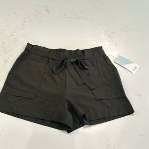 NWT tie waist shorts